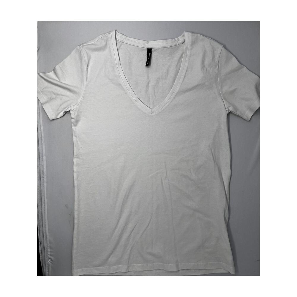 Sinsay Women's White Top V-Neck Tshirt style size S Pre-Owned in great condition